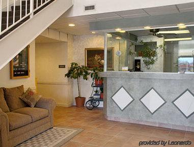 Super 8 By Wyndham Downtown Area Hotel Knoxville