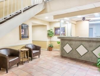 Super 8 By Wyndham Downtown Area Hotel 2*